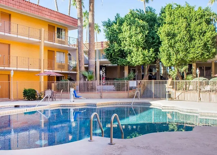 Ramada By Wyndham Near Asu Hotel 3*