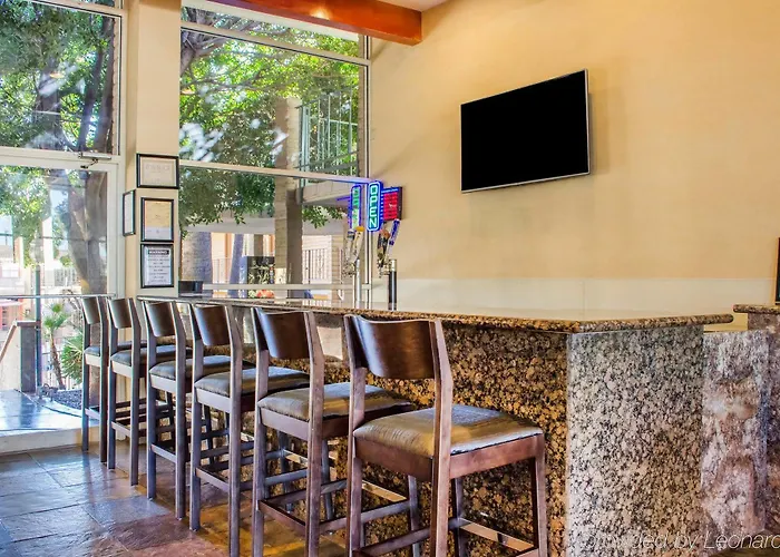 Ramada By Wyndham Near Asu Hotel 3*