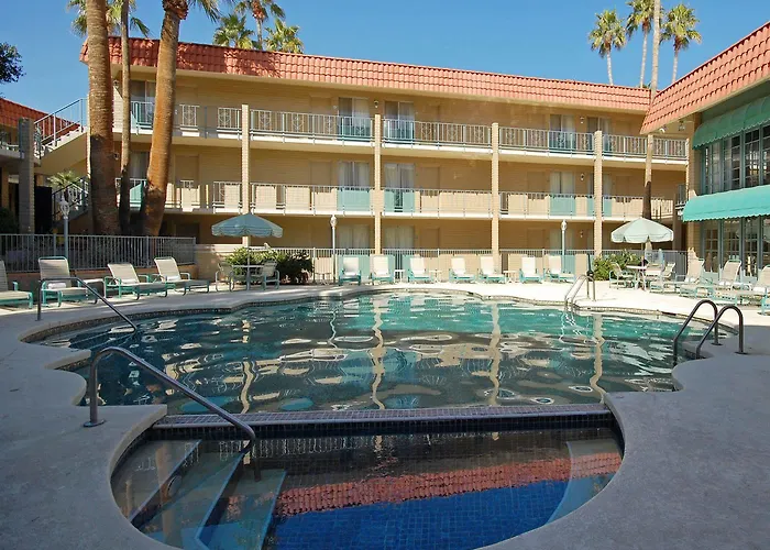 Ramada By Wyndham Near Asu Hotel Tempe