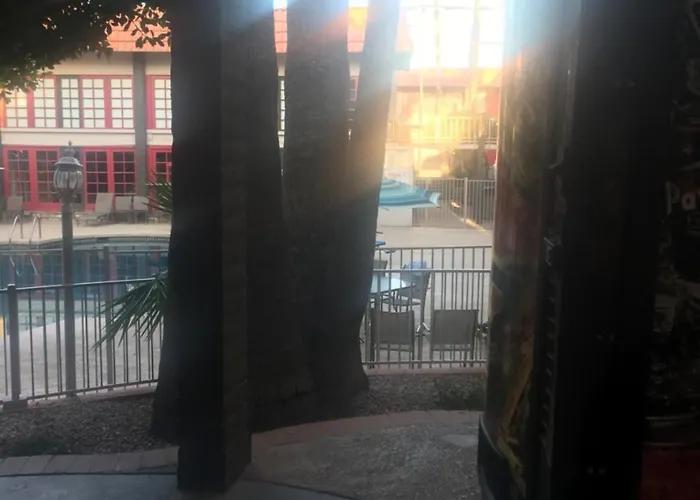 Hotel Ramada By Wyndham Near Asu 3*
